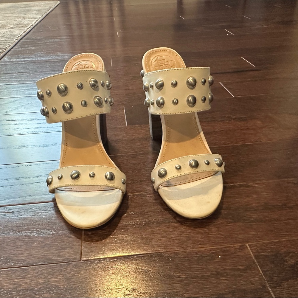 Guess white leather sandals, size 6